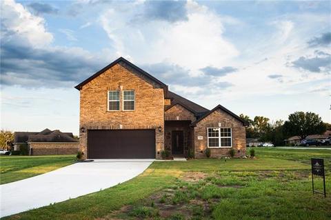 3825 Bennett Rd