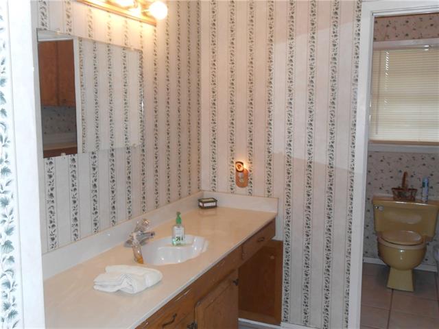 For Sale: 2820 Zinnia Rd Diana, TX 75640