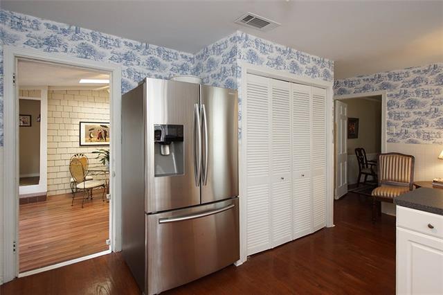 For Sale: 517 W 2nd St Tyler, TX 75701