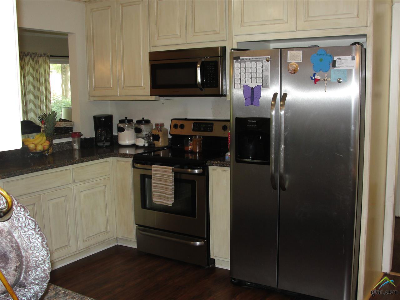 2822 Brentwood Dr