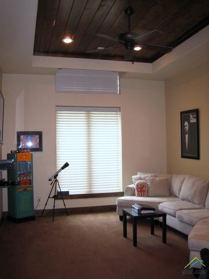 4414 Crestridge