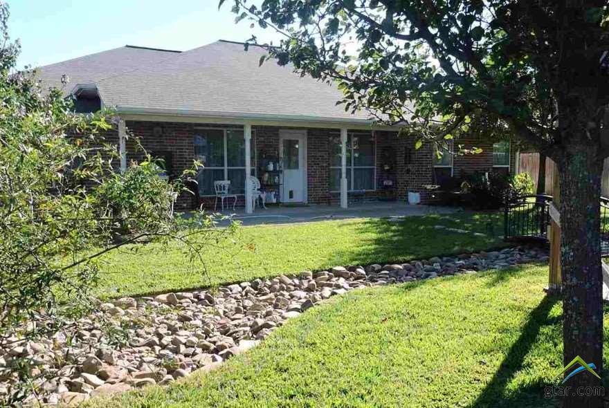 11174 Meadows Dr