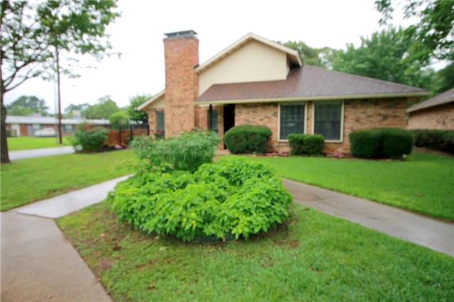 For Sale: 600 Pierce St Lindale, TX 75771