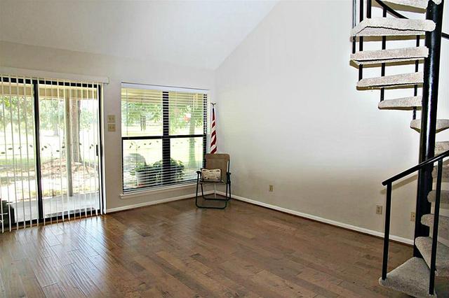 63 Westwood Village Dr