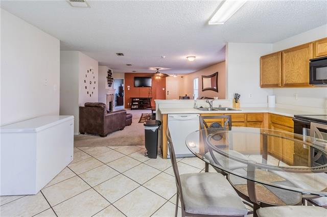 For Sale: 1014 Mazourka Dr Arlington, TX 76001