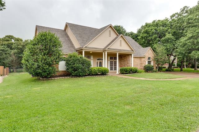 For Sale: 2716 S Shady Ln S Arlington, TX 76001