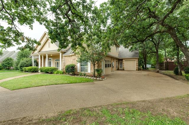 For Sale: 2716 S Shady Ln S Arlington, TX 76001