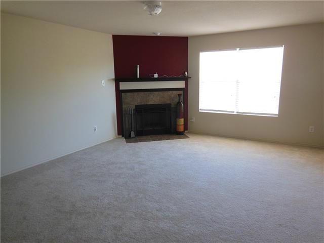 For Sale: 921 Blue Sky Dr Arlington, TX 76002