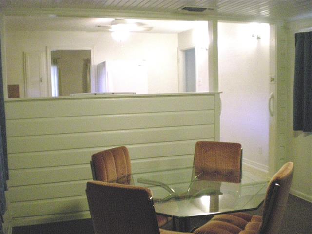 500 S Elm St