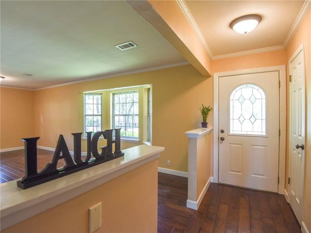 1703 Parkcrest Ter