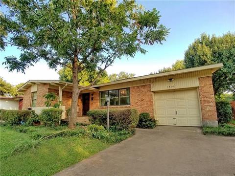 2334 Kingsway Dr