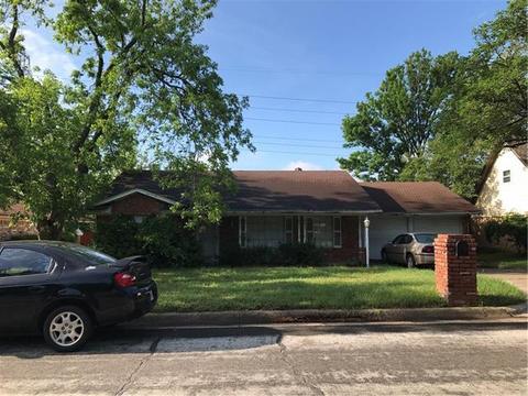 2334 Kingsway Dr