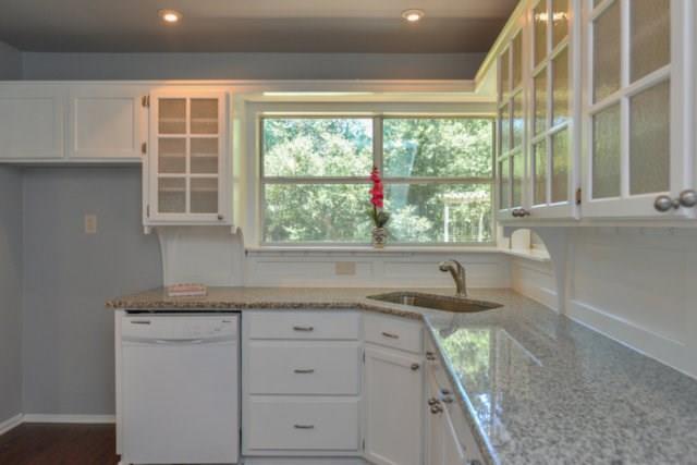 For Sale: 1119 W Lovers Ln Arlington, TX 76013