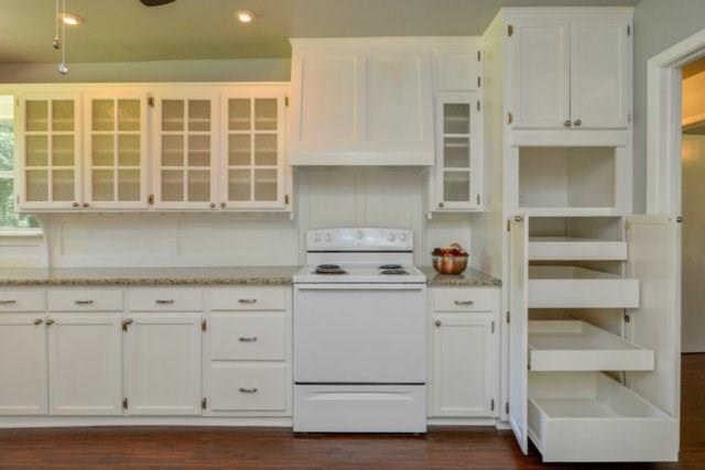 For Sale: 1119 W Lovers Ln Arlington, TX 76013