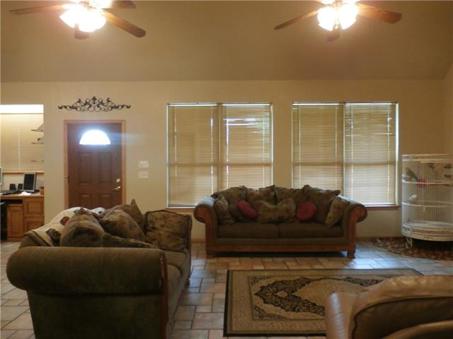 For Sale: 7219 Peden Rd Azle, TX 76020