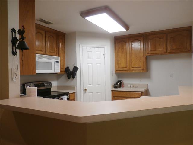 For Sale: 1104 Dunaway Ln Azle, TX 76020