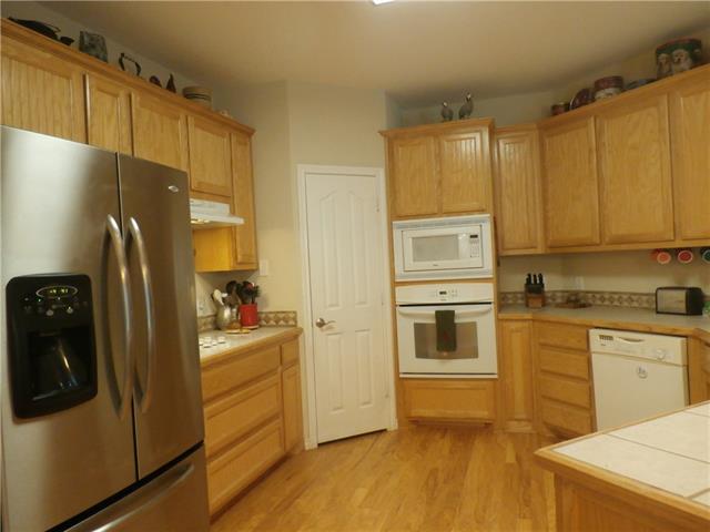 For Sale: 153 Horizon Cir Azle, TX 76020