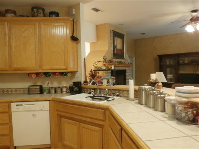 For Sale: 153 Horizon Cir Azle, TX 76020