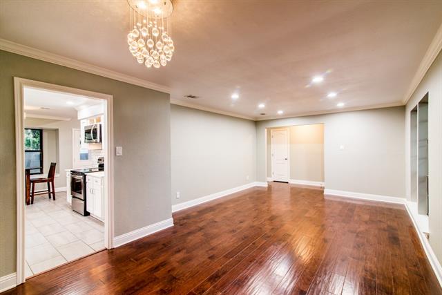 3021 Woodbridge Dr