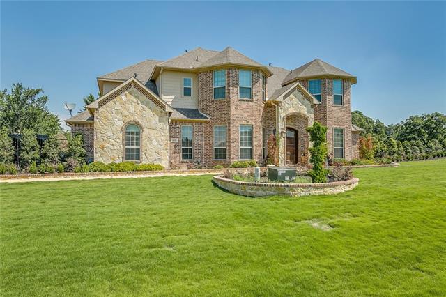 101 Lace Ln
