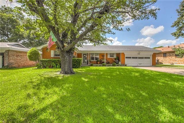 209 Circle Dr