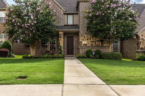 2702 San Jacinto Dr