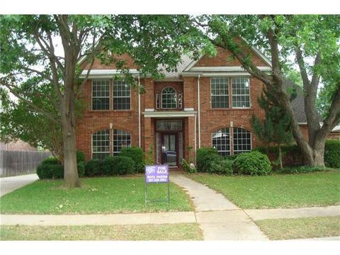 2702 San Jacinto Dr
