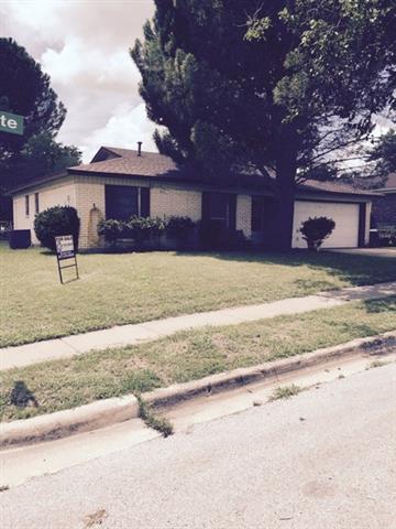 Public Record: 624 Mesquite Ave Crowley, TX 76036