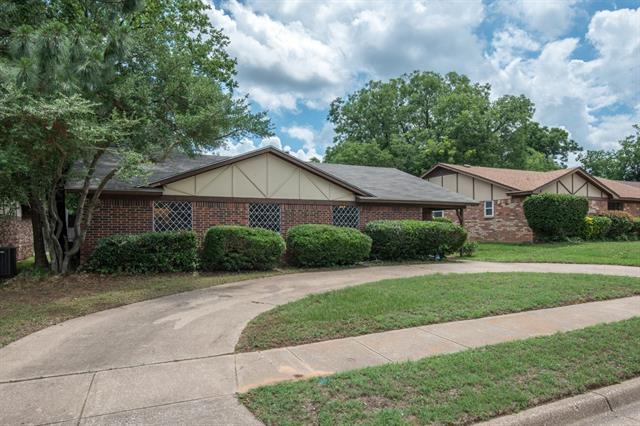 911 Highland Dr