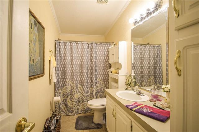 For Sale: 3312 Lake Dr Granbury, TX 76048