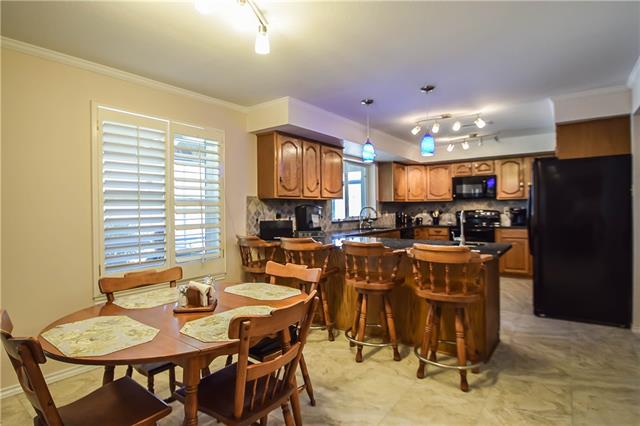 For Sale: 9013 Woodlawn Dr Granbury, TX 76049