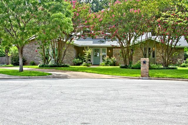 612 Berkley Dr