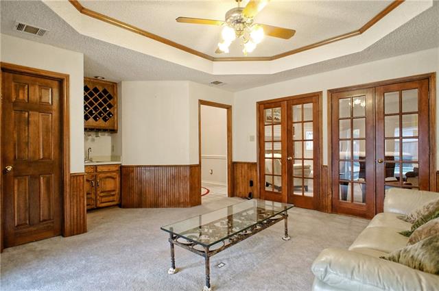 For Sale: 2809 Woodland Hills Dr Grapevine, TX 76051