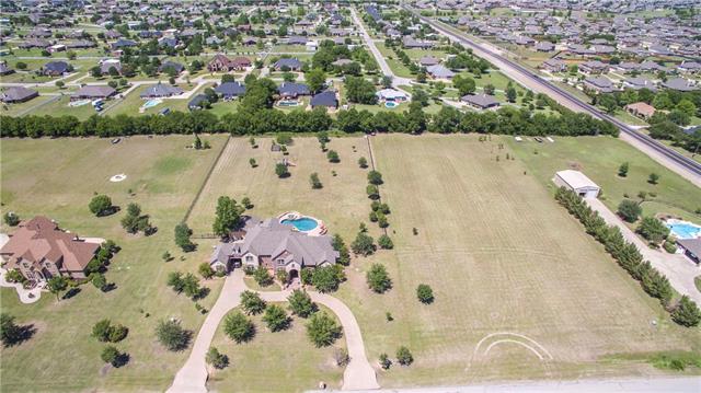 1100 Shady Ln N