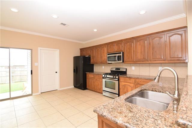 For Sale: 1141 Roping Reins Way Haslet, TX 76052