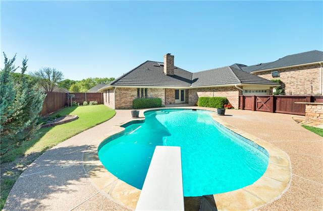 705 W Ld Lockett Rd