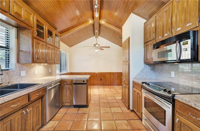 705 W Ld Lockett Rd