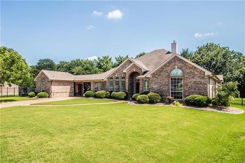 1004 Colonial Ct