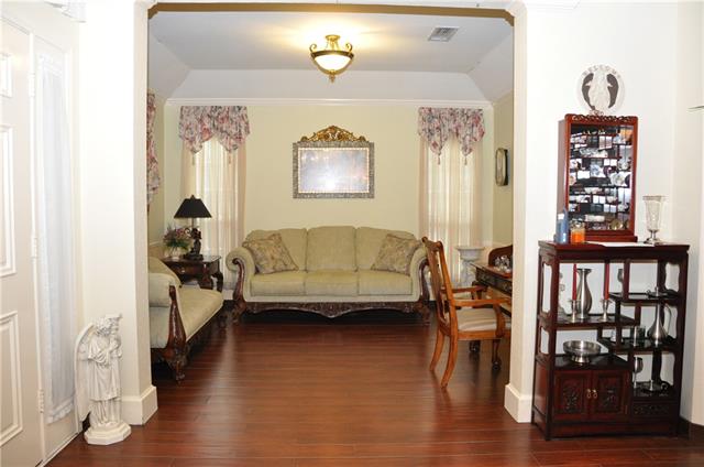 For Sale: 2702 Saint Kitts Dr Mansfield, TX 76063