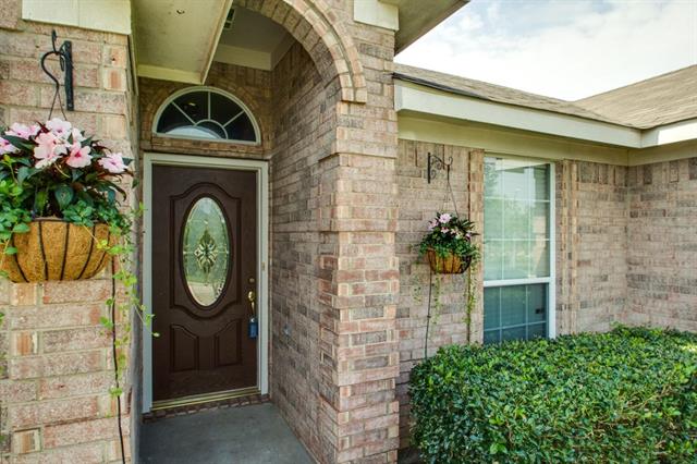 For Sale: 628 Dover Heights Trl Mansfield, TX 76063