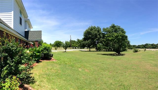 For Sale: 115 Red Baron Dr Rhome, TX 76078