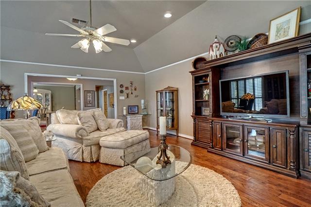 103 Lakeridge Ct