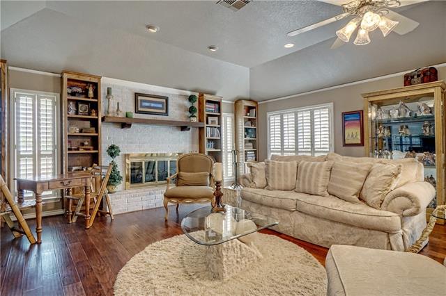 103 Lakeridge Ct