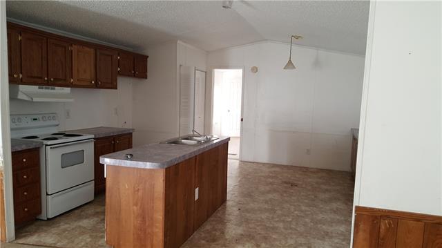 For Sale: 7150 Comanche Trl Weatherford, TX 76087