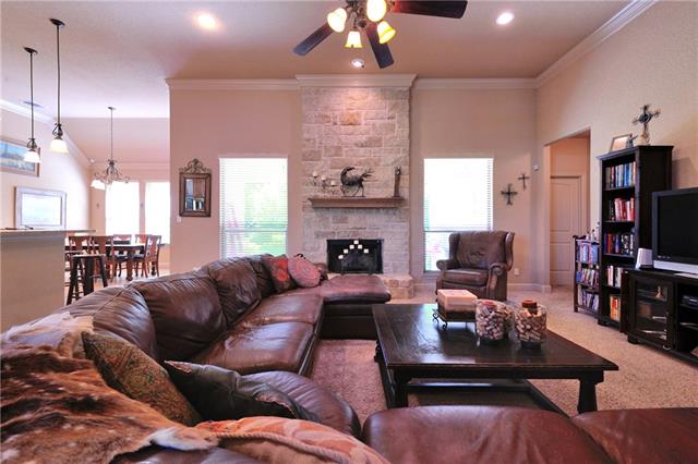 For Sale: 132 Overton Ridge Cir Weatherford, TX 76088