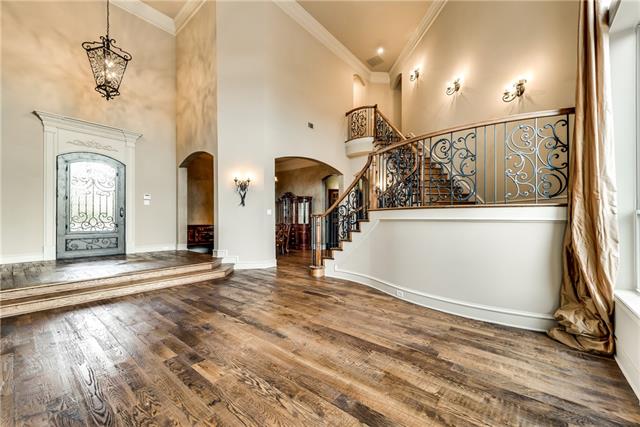 1712 Live Oak Ln