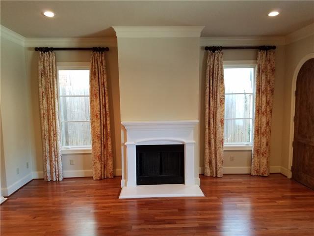 3639 Crestline Rd