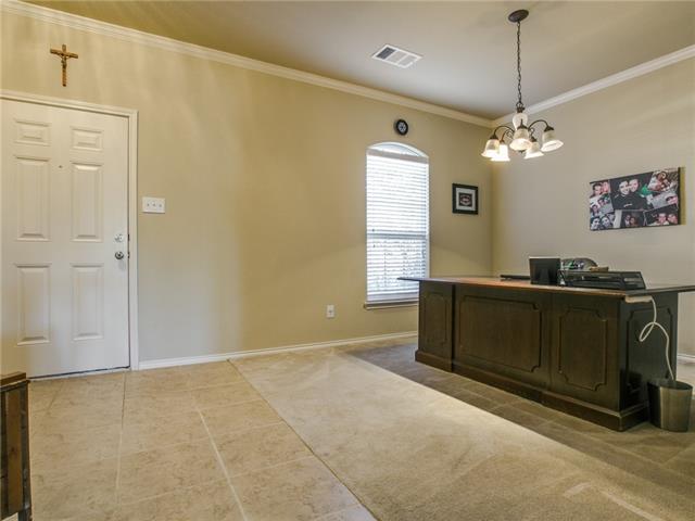 1117 Prairie Heights Dr