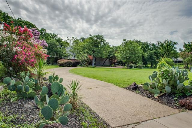 6302 Tiffany Oaks Ln