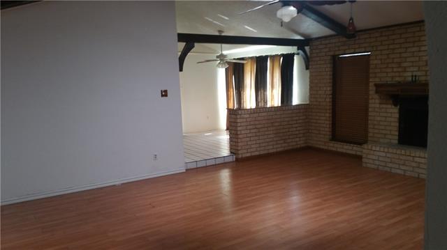 For Sale: 2859 Hitson Ln Fort Worth, TX 76112